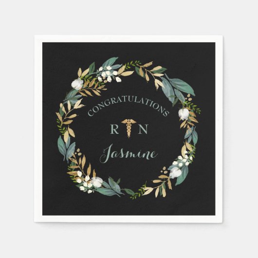 RN卒業の緑のリース+金ゴールドカドゥセウス スタンダードカクテルナプキン (正面)