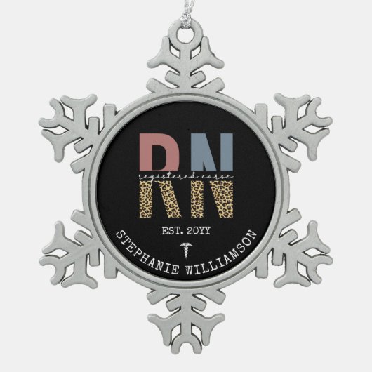 RN登録パーソナライズされたナース卒業 スノーフレークピューターオーナメント (正面)