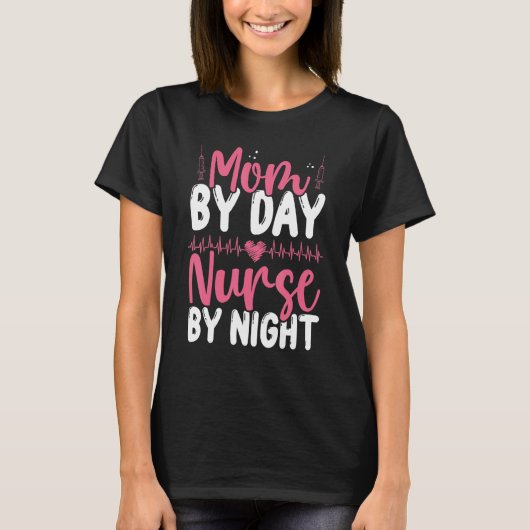 RN CNA感謝ママ夜シフトナース Tシャツ (正面)