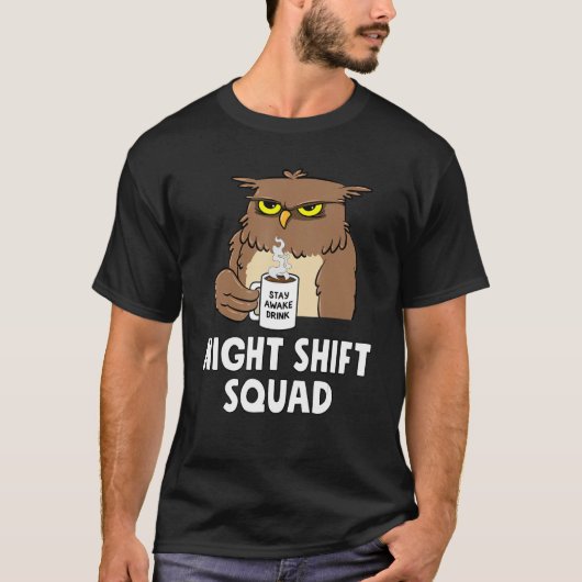 RN Nurse Night Shift Squad Funny Coffe Owl Tシャツ (正面)