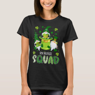 RN Nurse Squad Nursing St Patrick Day Gnomes Irish Tシャツ
