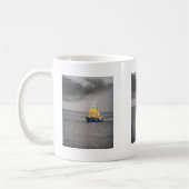 RNLIライフボート コーヒーマグカップ (左)