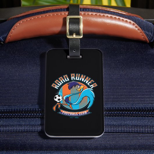 ROAD RUNNER™ フットボールクラブ バッジ ラゲッジタグ (正面インサイチュ2)