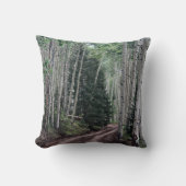 Road Through The Birch クッション (正面)