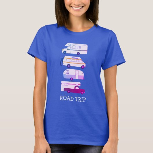 ROAD TRIPカンパーヴァンライフRVトレーラカスタムー Tシャツ (正面)