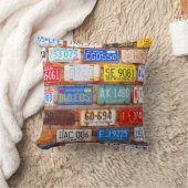 Roadtripのギア-米国のナンバープレートの枕 クッション (ブランケット)