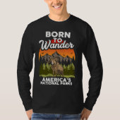 Roaming America Exploring All The National Parks R Tシャツ (正面)