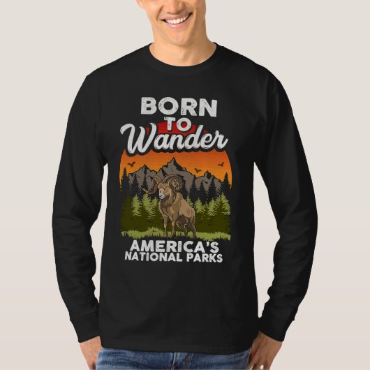 Roaming America Exploring All The National Parks R Tシャツ (正面)
