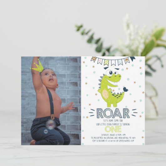 ROAR恐竜の最初の誕生日写真招待状 招待状 (スタンド正面)