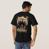 Roaring Faith Psalm 19:1 Tiger Christian Graphic Tシャツ (裏面フル)