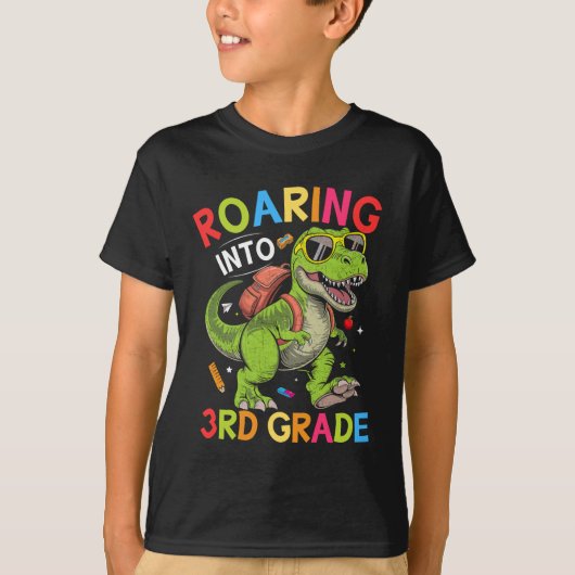 Roaring into 3rd Grade Dinosaur – Fun Back School Tシャツ (正面)