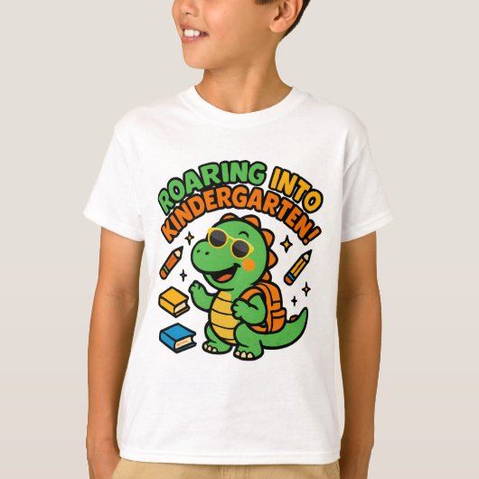 Roaring Into Kindergarten Dinosaur T-Shirt Tシャツ (正面)