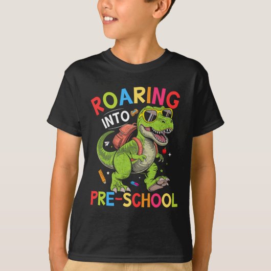 Roaring into Pre-School Dinosaur– First Day of Pre Tシャツ (正面)