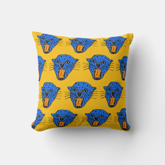 Roaring Leopard Cushion – Pop Art Animal Print クッション (正面)