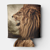 Roaring Lion:威厳のあるヴィンテージ・アート。 缶クーラー (裏面)