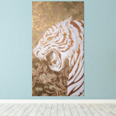 Roaring White Tiger Canvas – Ornate Gold Artwork キャンバスプリント (インサイチュ (ウッドフロア))