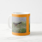 Robin in the Grass Mug コーヒーマグカップ (正面左)