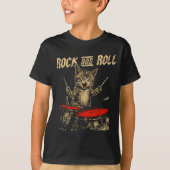 Rock And Roll Funny Cat Playing Drum For Men Women Tシャツ (正面)