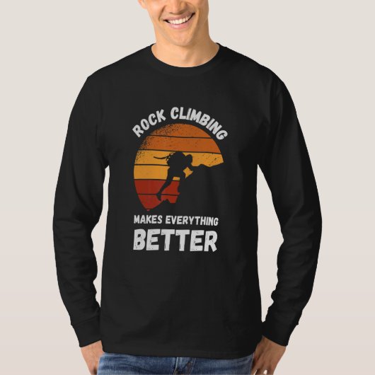 Rock Climbing Retro Sunset Makes Everything Better Tシャツ (正面)