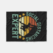 Rock Climbing Social Distancing Tee Climber Gift B フリースブランケット (正面(横))