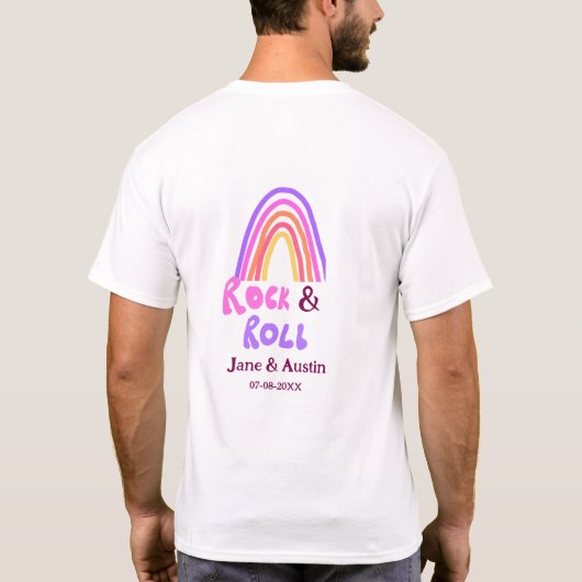 Rock & roll wedding add couple name retro rainbow tシャツ (裏面)