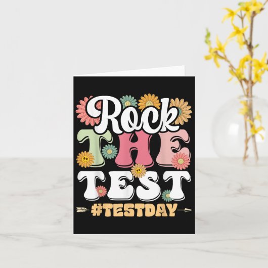 Rock The Test Testing Day Groovy Motivational Teac カード (黄色い花)