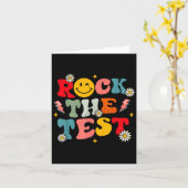 Rock The Test Testing Day Retro Motivational Teach カード (黄色い花)