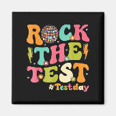 Rock The Test Testing Day Retro Motivational Teach マグネット (正面)