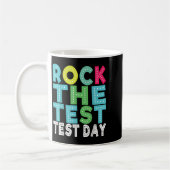 Rock The Test Testing Day Staar Motivational Teach コーヒーマグカップ (左)