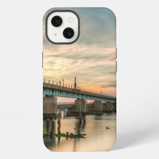 Rockawayの列車橋 iPhoneケース (裏面)