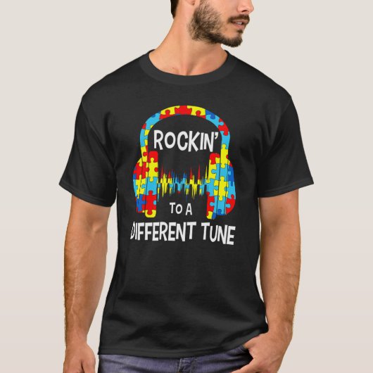 Rockin To A Different Tune Autistic Awarenes Men W Tシャツ (正面)