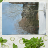 Rockwell in Winter at Grove City College キッチンタオル (折り畳み)