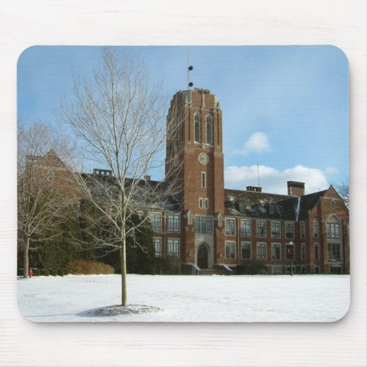 Rockwell in Winter at Grove City College マウスパッド (正面)