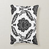 Rococo Damask Lg Pattern Black on White アクセントクッション (裏面(縦))