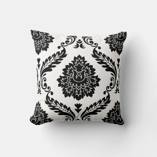 Rococo Damask Lg Pattern Black on White クッション (正面)