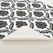 Rococo Damask Pattern Black on White シェルパブランケット (3/4)