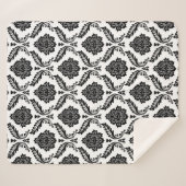 Rococo Damask Pattern Black on White シェルパブランケット (正面(横))