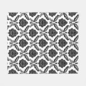 Rococo Damask Pattern Black on White フリースブランケット (正面(横))
