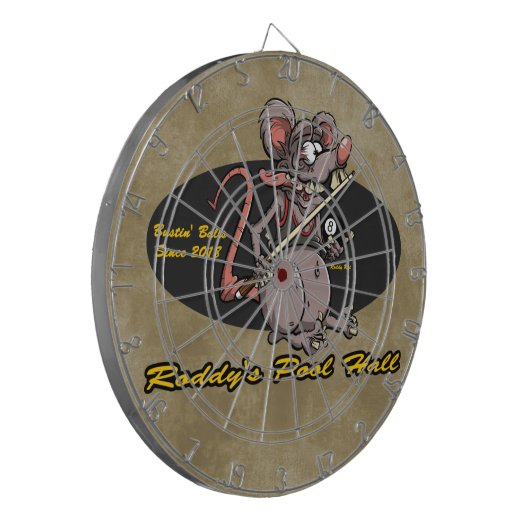 Roddyのラットの漫画のラットのフィンクのビリヤードのビリヤード場 ダーツボード (正面左)