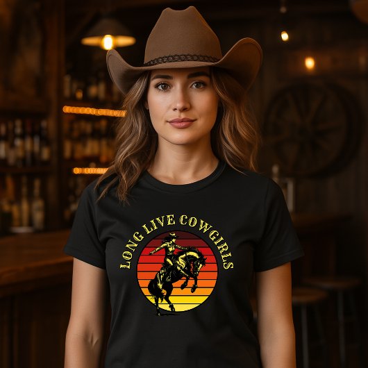 Rodeo Cowgirl On Horse & Retro Sunset Template Tシャツ