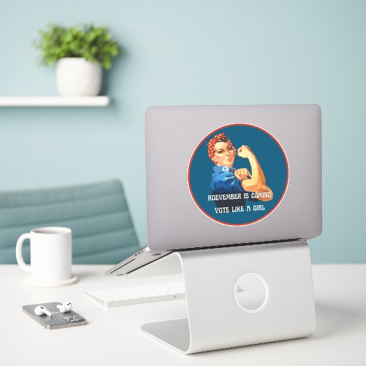 Roevemberは来's Rosie the Riveter Carデカール シール (デスク上のノートパソコン)