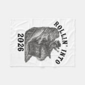 Rollin' Into 2026, 2026 Snarky New Year, Meme Racc フリースブランケット (正面(横))