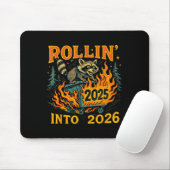 Rollin’ Into 2026 Funny Raccoon Dumpster Fire  マウスパッド (マウス)