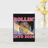 Rollin' Into 2026 Funny Raccoon Meme Happy New Yea カード (黄色い花)