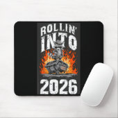 Rollin Into 2026 Raccoon Funny Dumpster Fire 2025  マウスパッド (マウス)