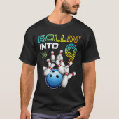 Rollin Into 9 Retro Bowling Birthday Party 9th Bir Tシャツ (正面)