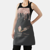 Rolling Pin Cupcake Rose Gold Drips Bakery エプロン (インサイチュ)