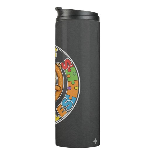 Rolls and Riddles – Tabletop Tales Tee タンブラー (回転右)