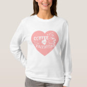 Romantic Coffee Lover Valentine Pink Heart Arrow Tシャツ (正面)