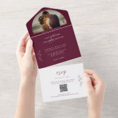 Romantic Dark & Moody Burgundyの結婚写真 オールインワン招待状 (貼ってはがせる)